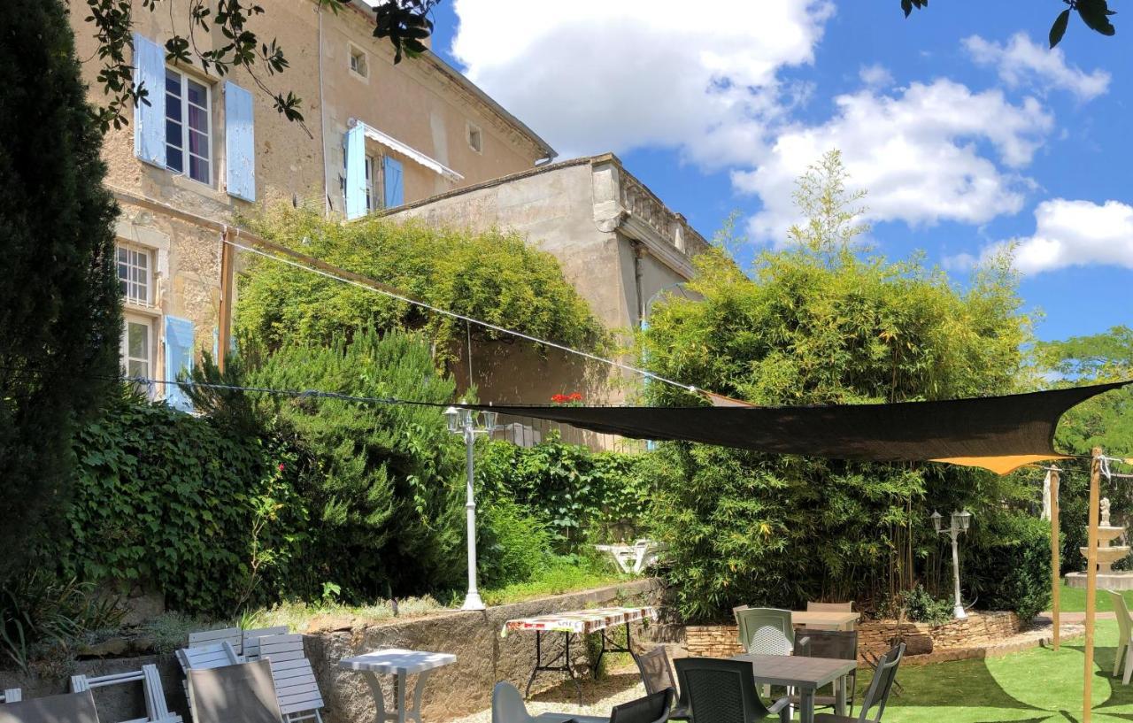 Maison De Mallast Montolieu Bagian luar foto
