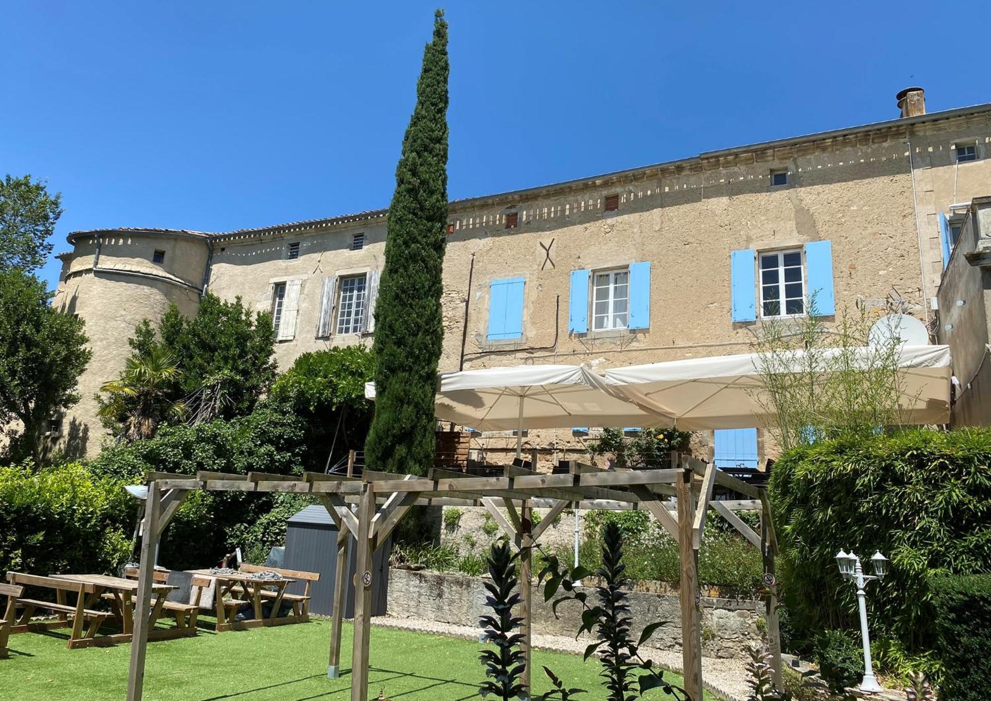 Maison De Mallast Montolieu Bagian luar foto