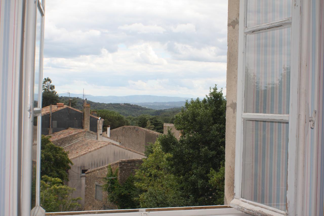Maison De Mallast Montolieu Bagian luar foto