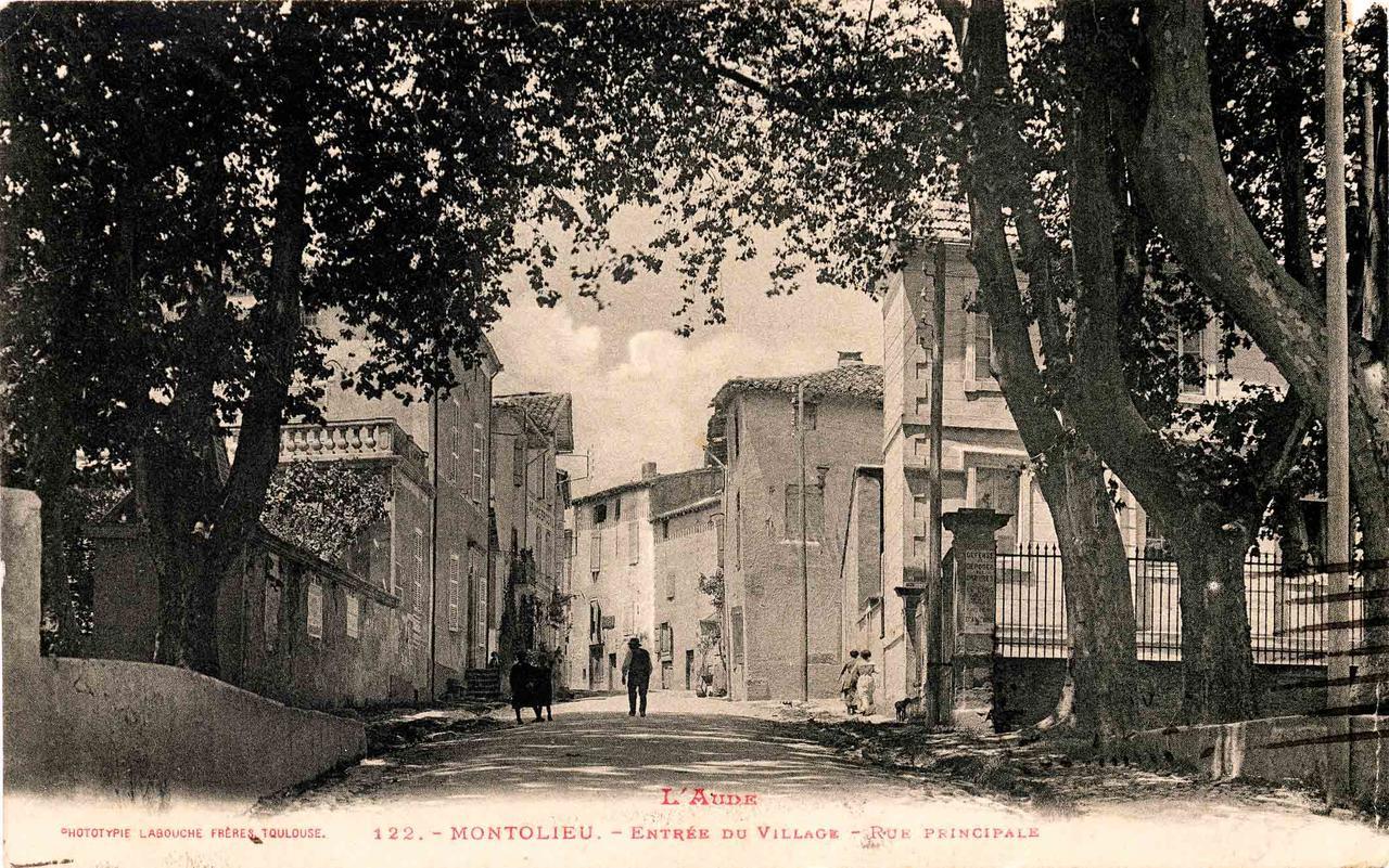 Maison De Mallast Montolieu Bagian luar foto